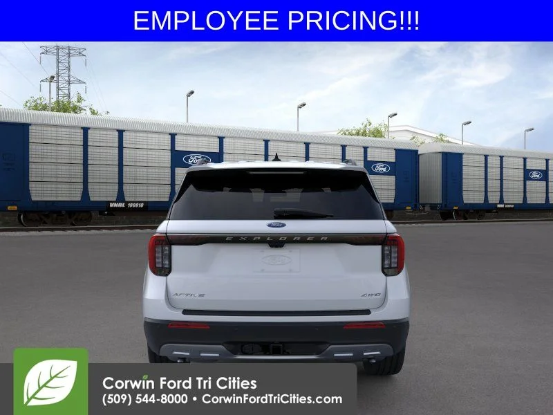 New 2026 Space White Metallic Ford Active image 6