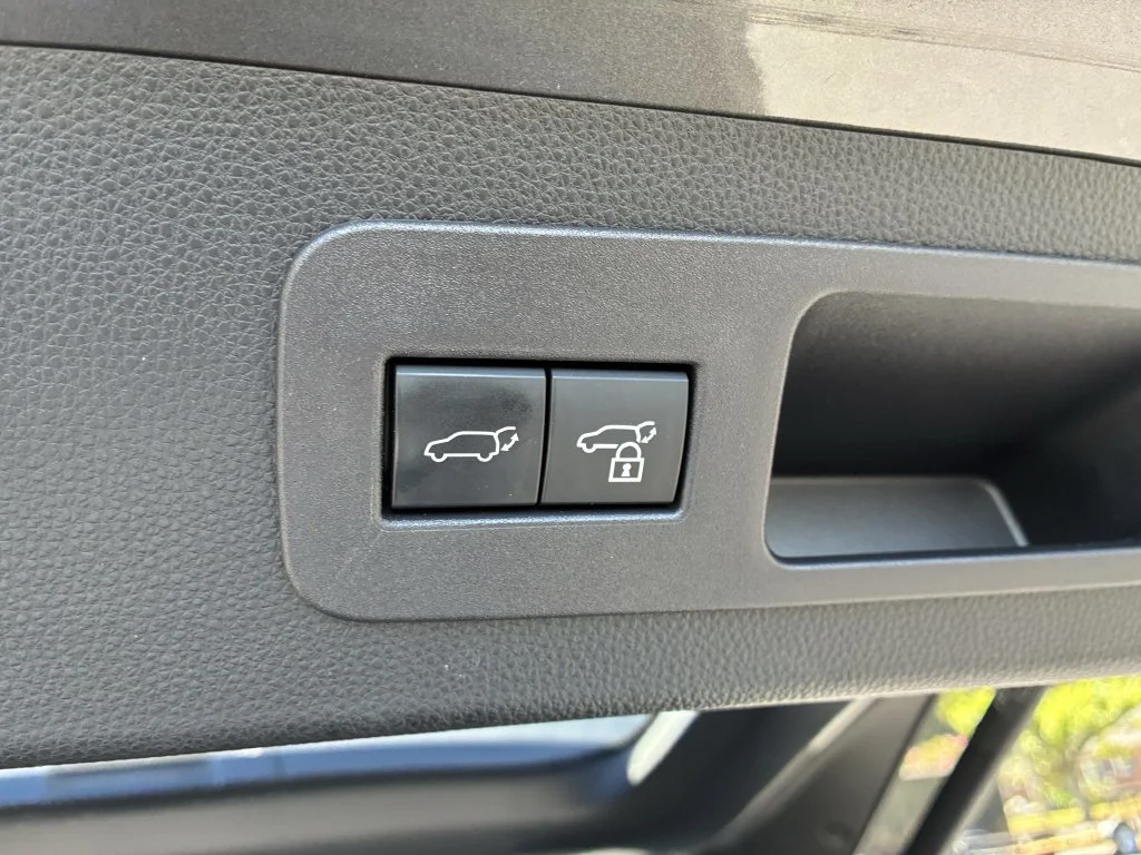 Used 2024  Lexus 600 F SPORT image 20