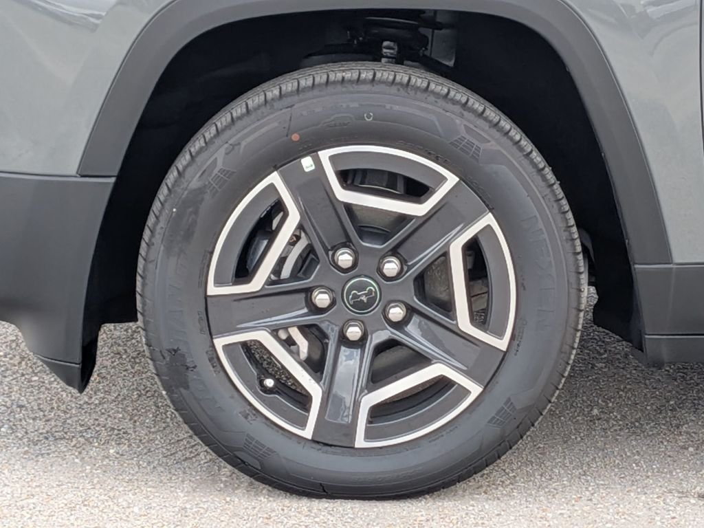New 2026 Sting-Gray Clearcoat Jeep Limited image 11