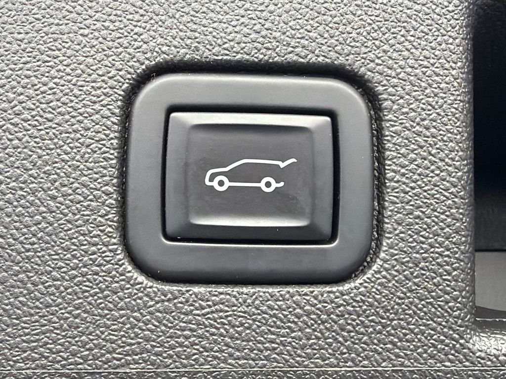2022 Chevrolet Equinox LT - Photo 19