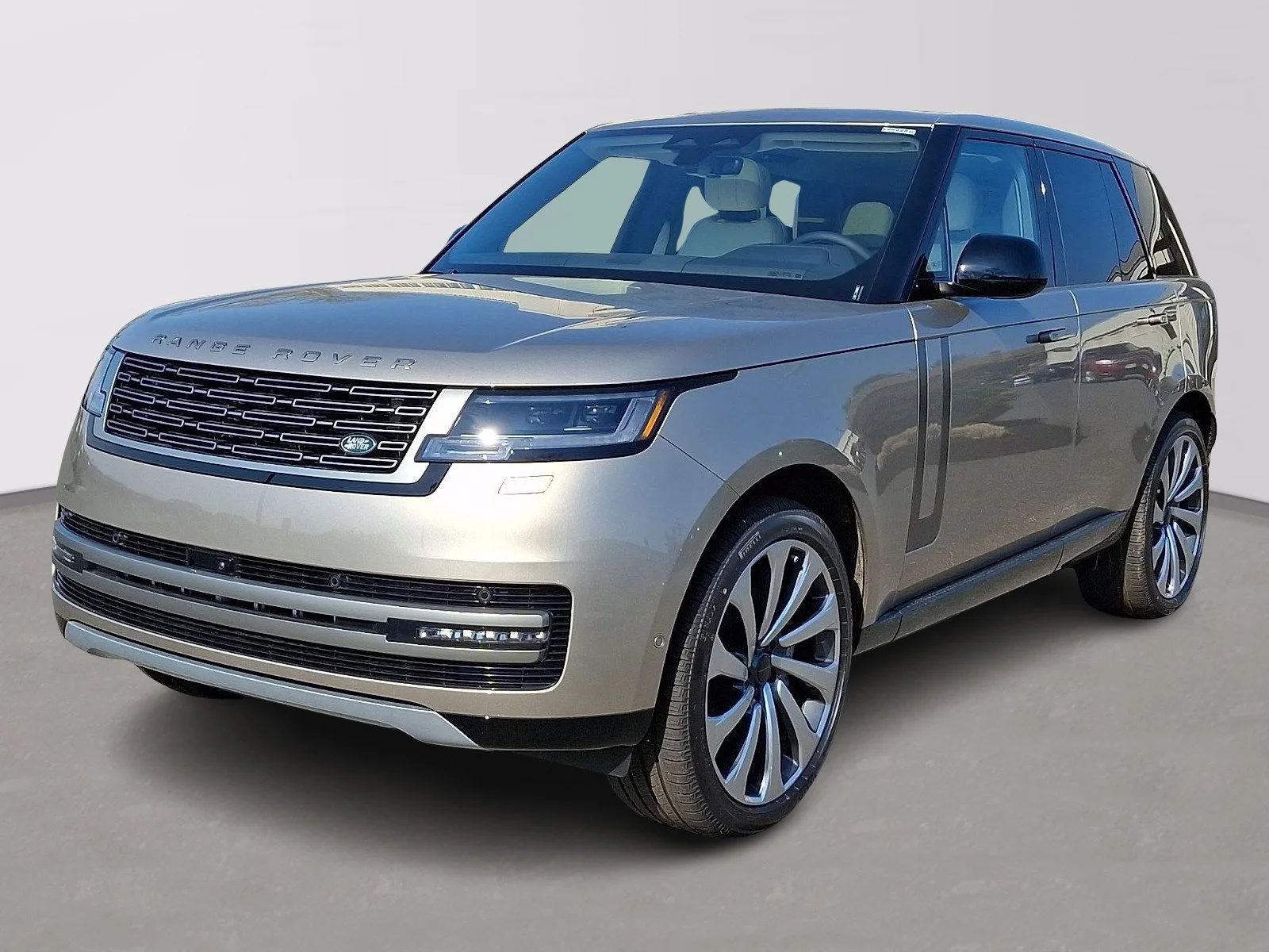 2026 Land Rover Range Rover 3.0 SE SWB's photo