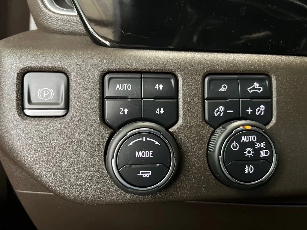 Used 2022 Gray Chevrolet LTZ image 13