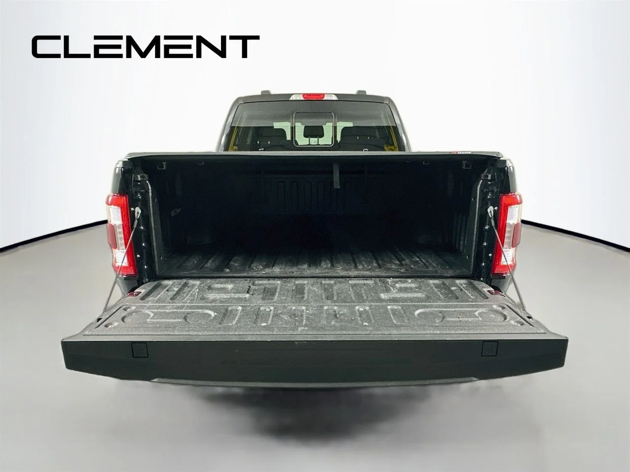 Certified Used 2023 Agate Black Metallic Ford Lariat image 11
