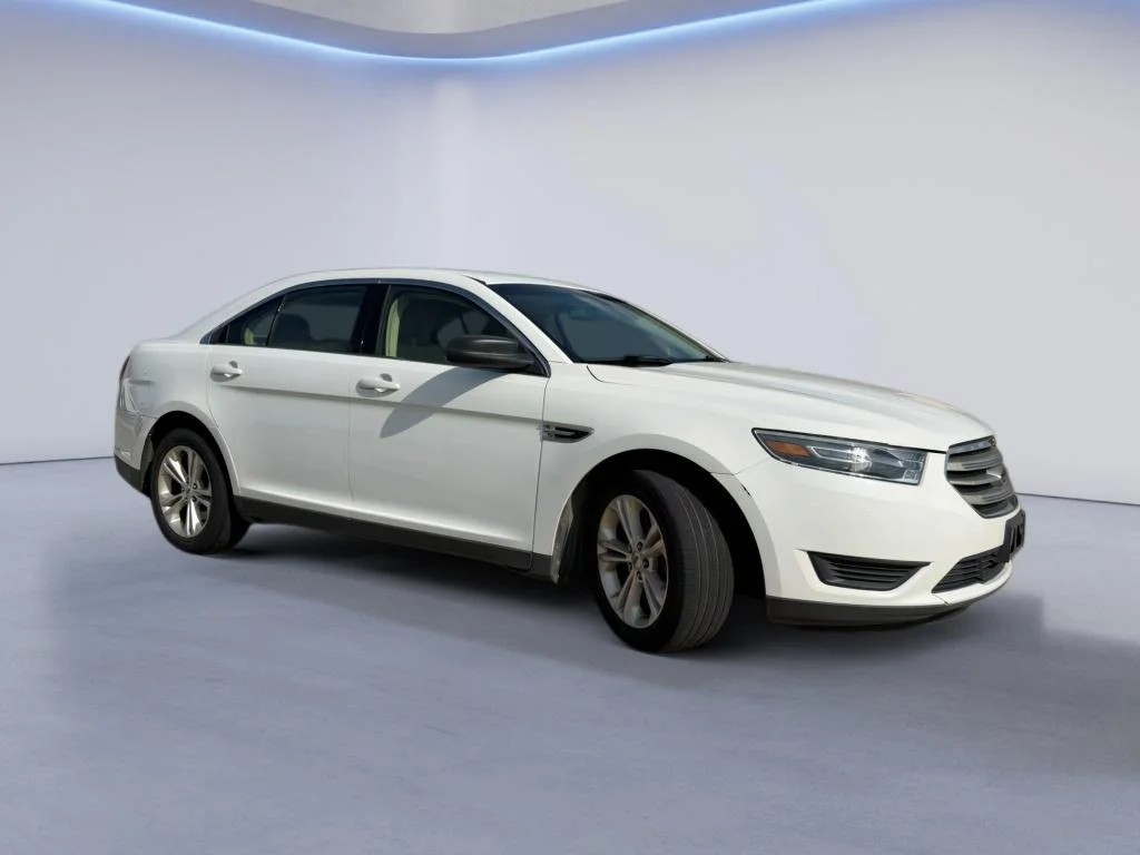 Used 2016 Oxford White Ford SE image 7