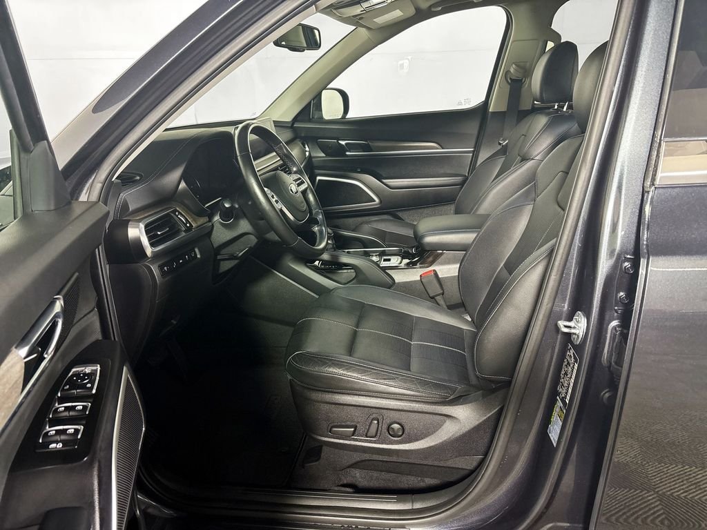 Used 2021 Gray Kia EX image 11