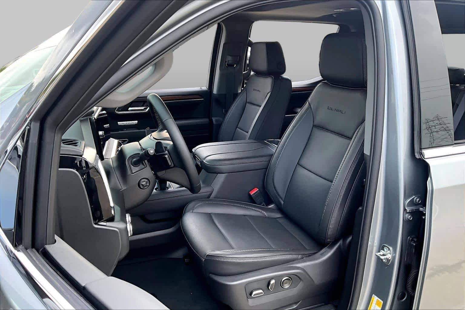 Used 2026 Sterling Metallic GMC Denali image 8
