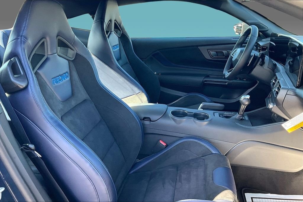 2025 Ford Mustang Dark Horse - Photo 29