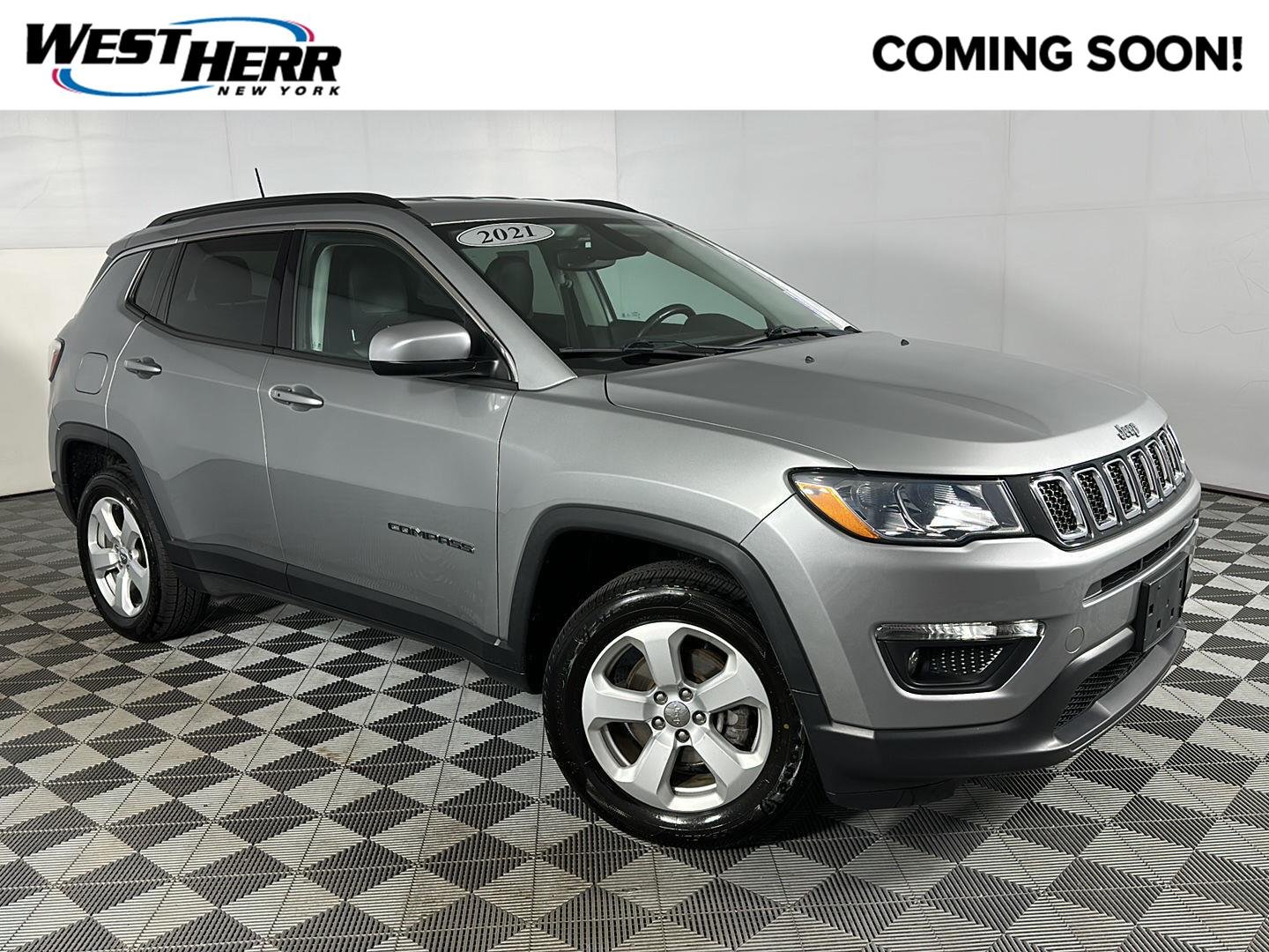 Used 2021 Billet Silver Metallic Clearcoat Jeep Latitude image 1