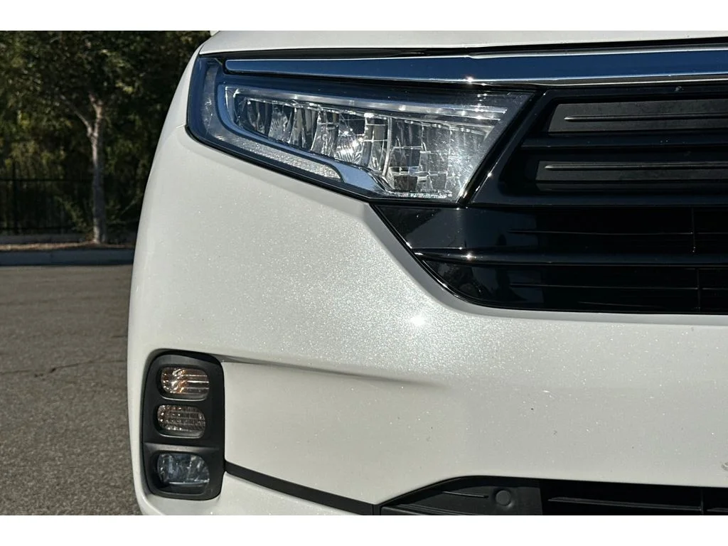 Used 2024 Platinum White Pearl Honda EX-L image 48