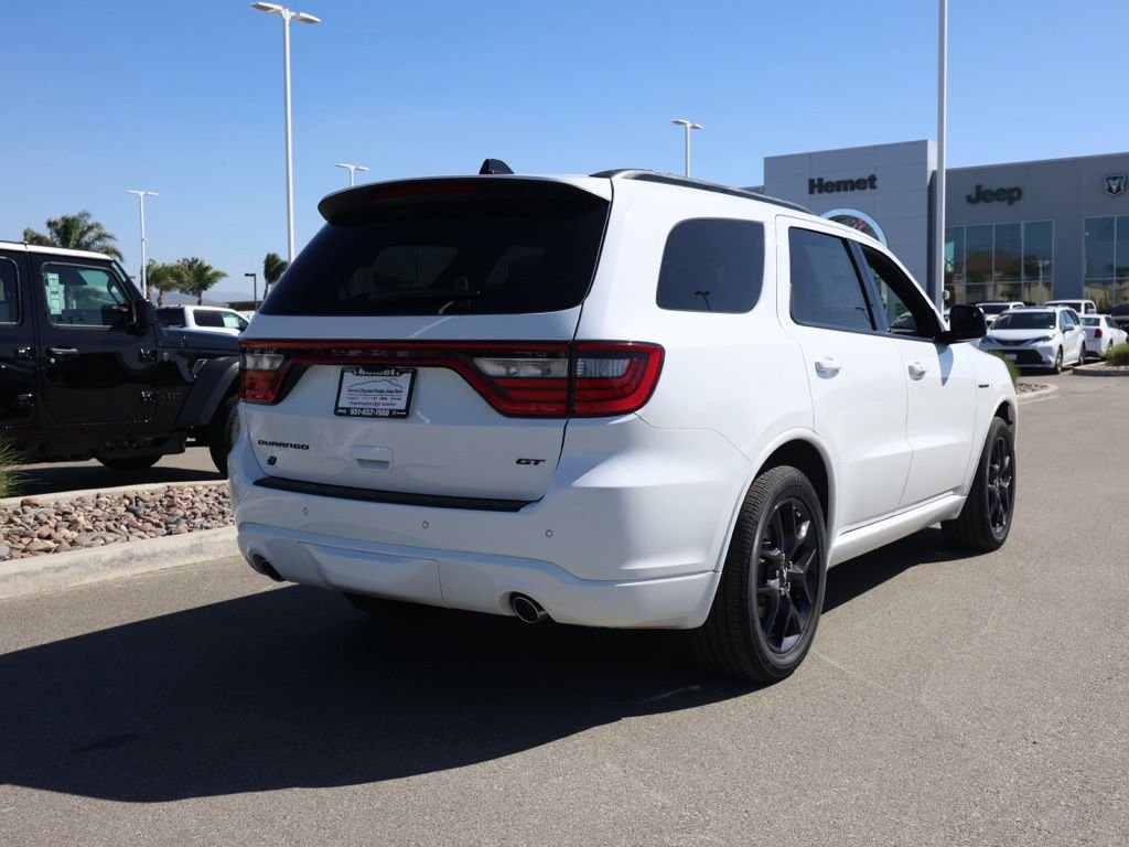 New 2026 White Knuckle Clear-Coat Exterior Paint Dodge GT Premium HEMI V8 image 3