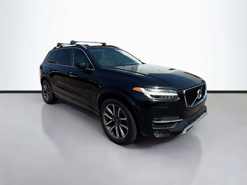 Used 2019 Black Volvo T5 Momentum image 3
