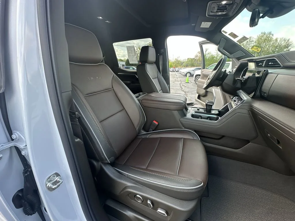 Certified Used 2026 Glacier White Tricoat GMC Denali image 20