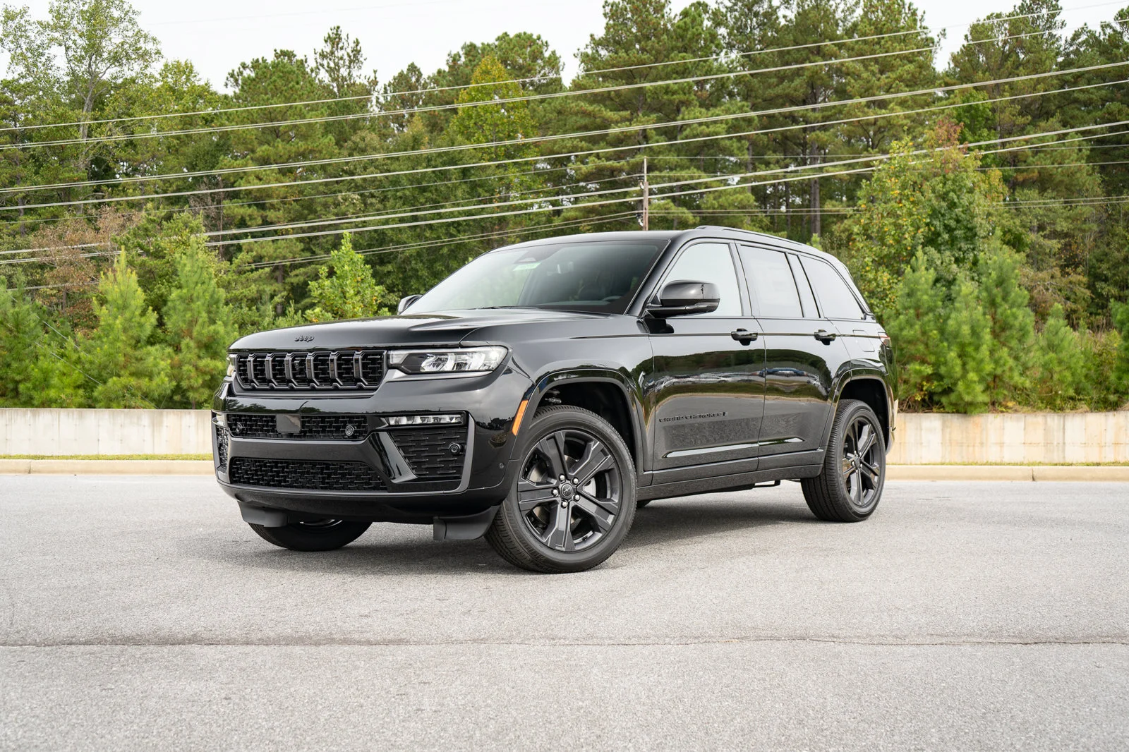New 2027 High-Gloss Black Paint Jeep Limited Reserve image 1