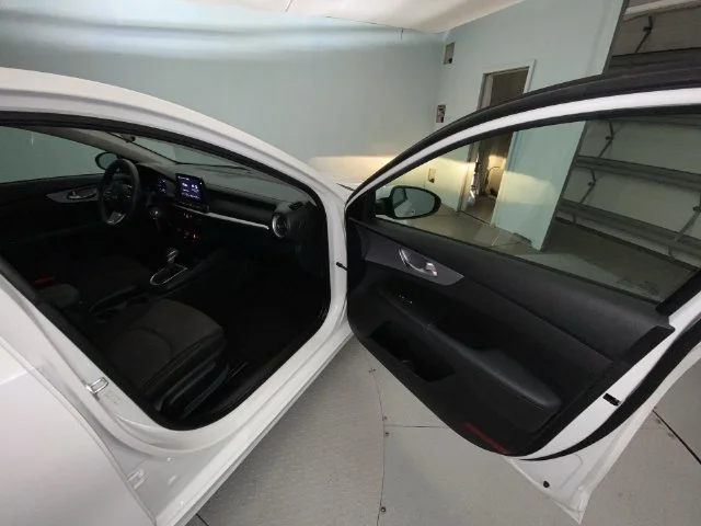 Used 2024 White Kia LXS image 23
