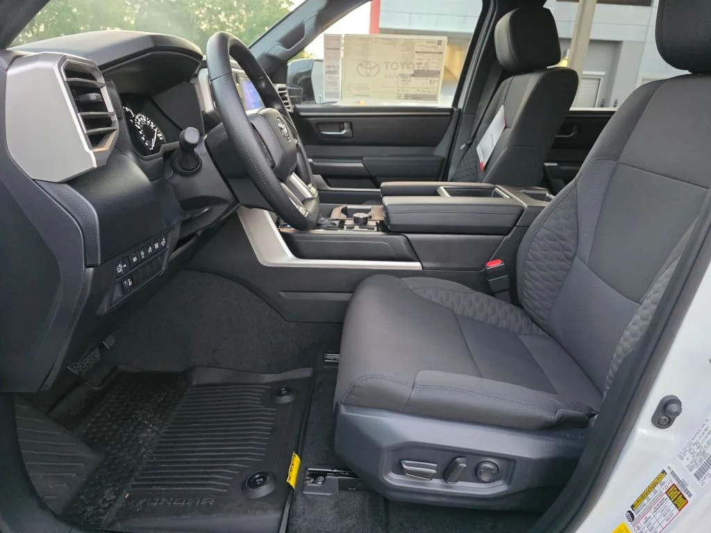 2026 Toyota Tundra SR5 - Photo 24