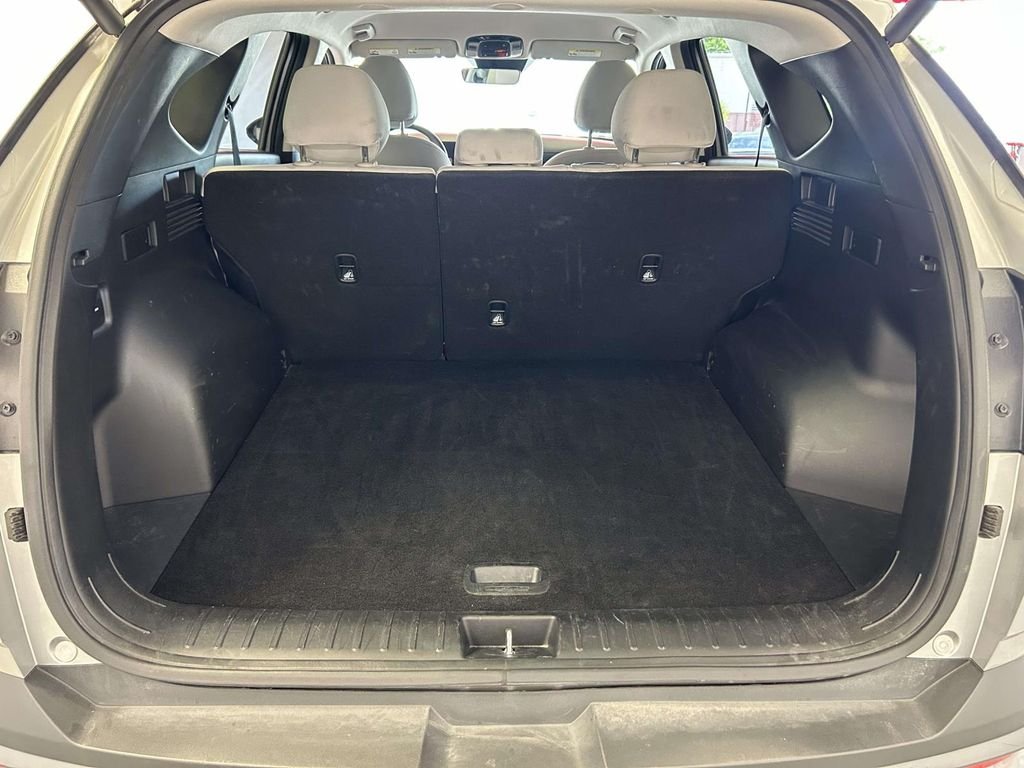 Used 2025 Silver Hyundai SEL image 11