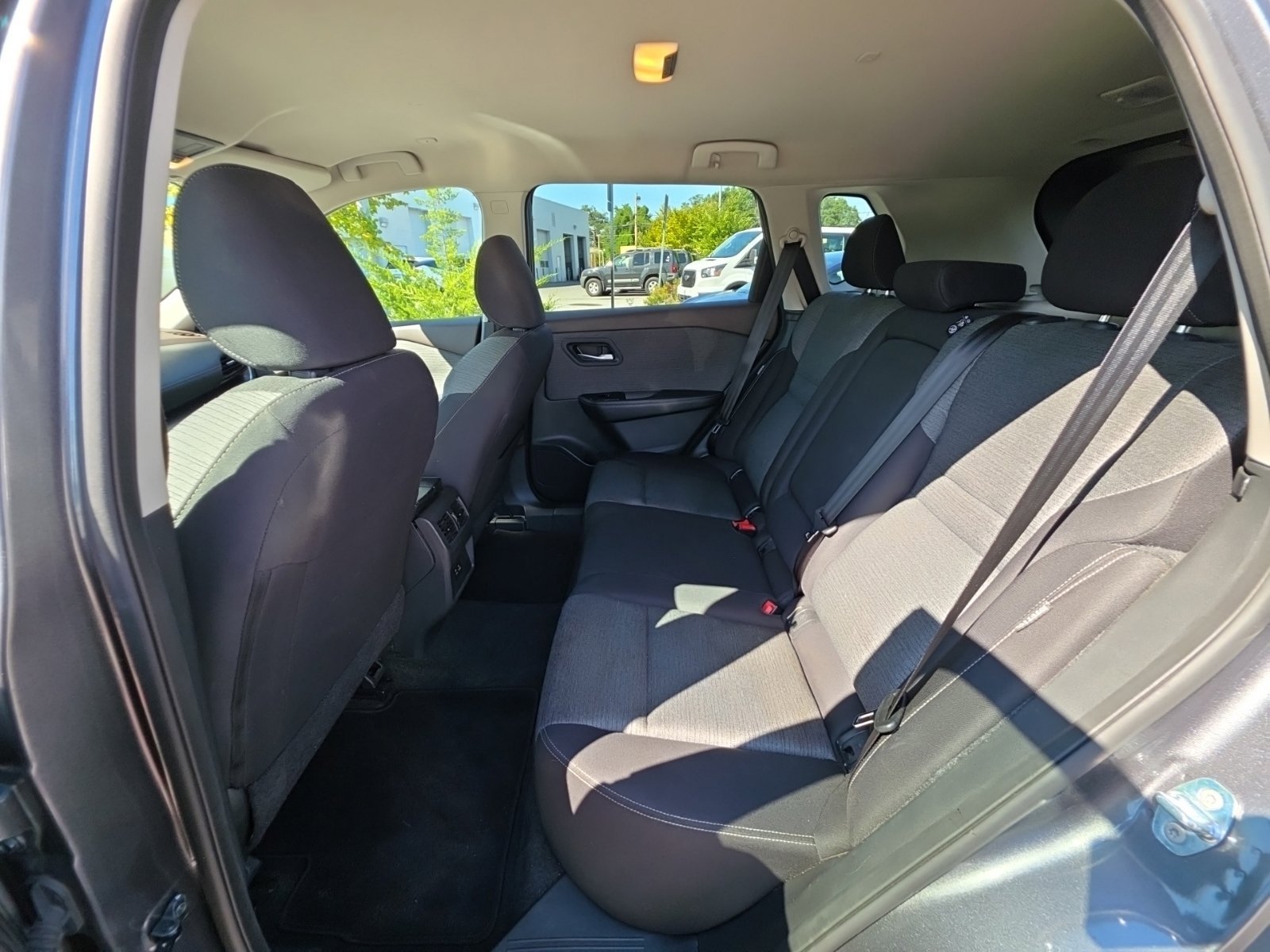 Used 2023 Gray Nissan SV image 6