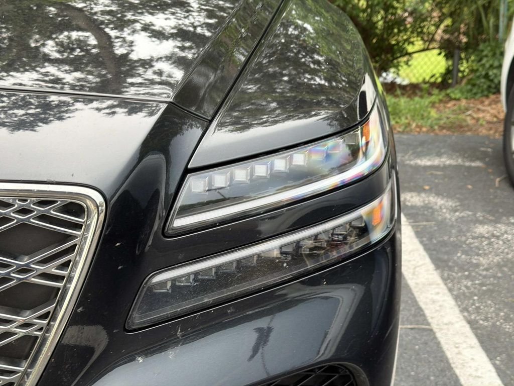Used 2025 Black Genesis 2.5T image 5