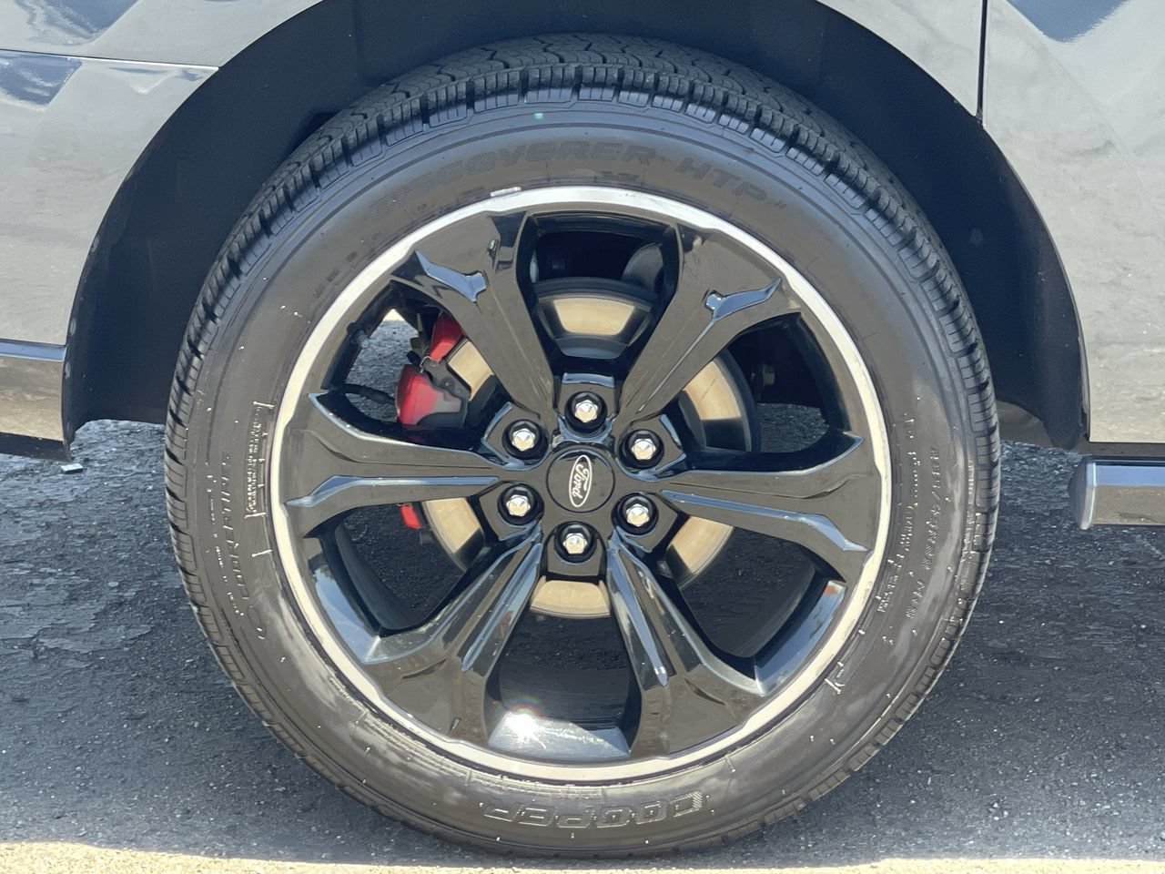 Used 2023 Blue Ford Limited image 11