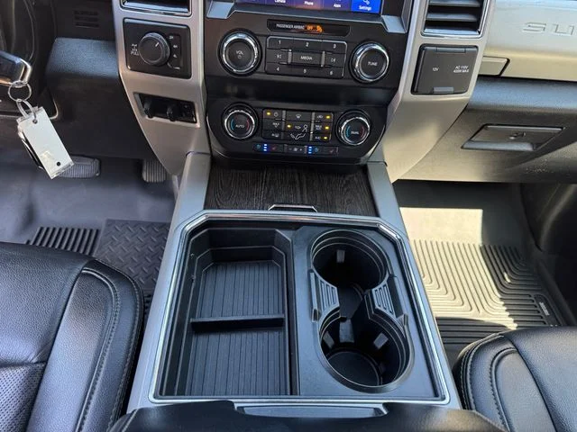 Used 2021 Oxford White Ford Lariat image 12
