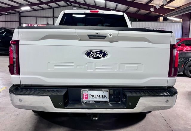 Used 2024 White Ford Lariat image 4