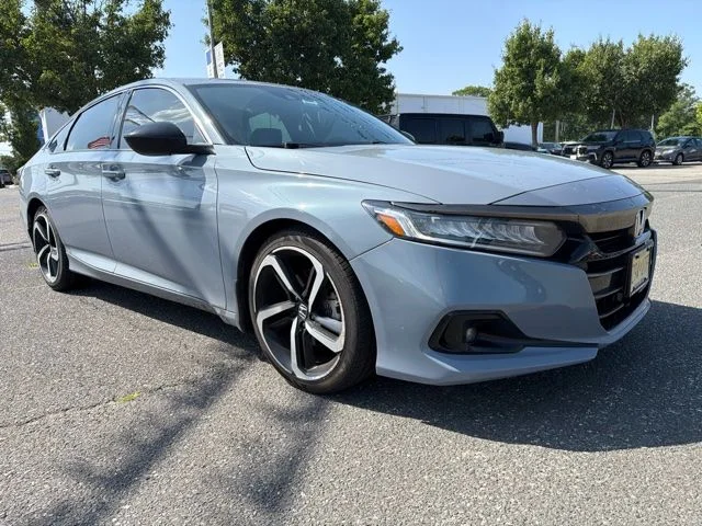 Used 2022 Sonic Gray Pearl Honda Sport image 2