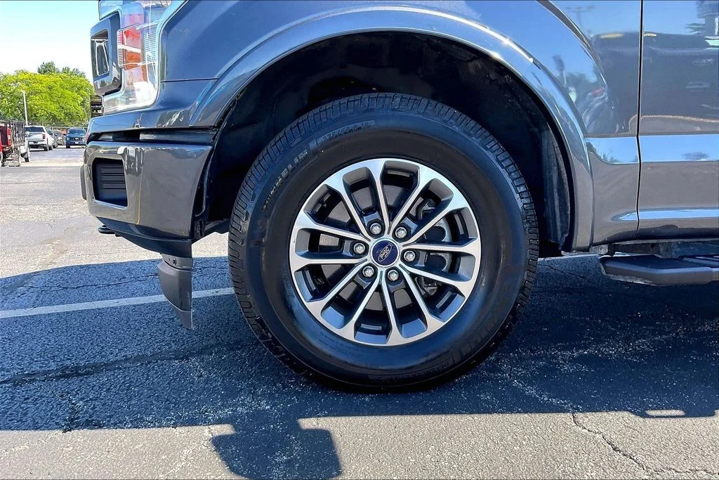 Certified Used 2020 Magnetic Ford XLT image 8