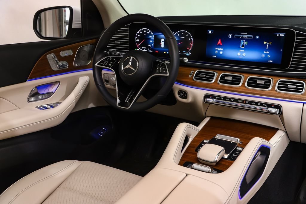 New 2026 Polar White Mercedes-Benz GLS 450 image 14