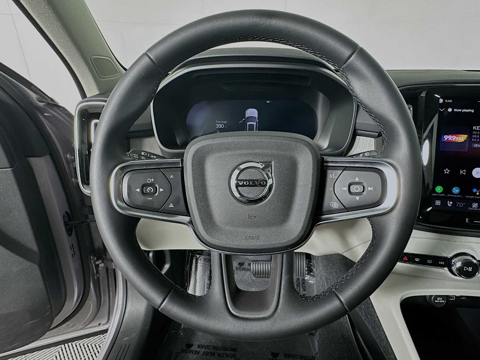 Used 2026 Aurora Silver Volvo Ultra image 11