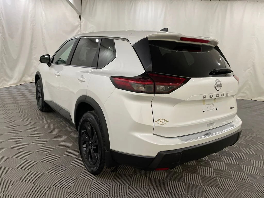 New 2026 Everest White Pearl Tricoat Nissan SV image 9
