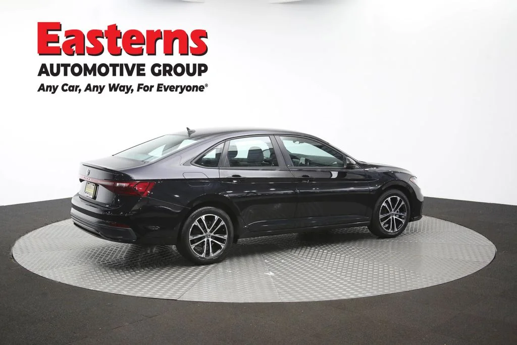 Used 2025 Black Volkswagen 1.5T Sport image 42