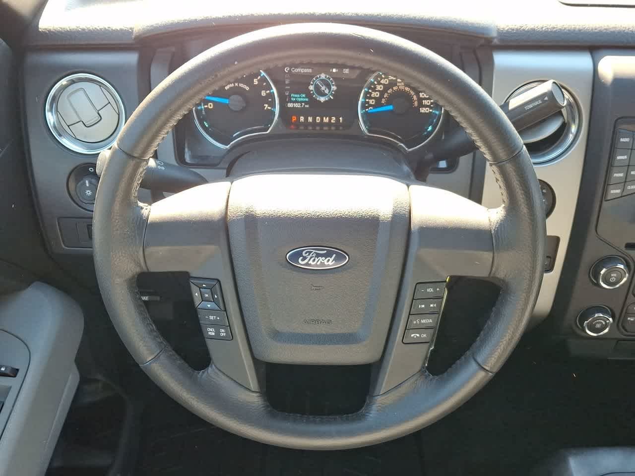 Used 2014 Sterling Gray Metallic/Ingot Silver Metallic Ford XLT image 22