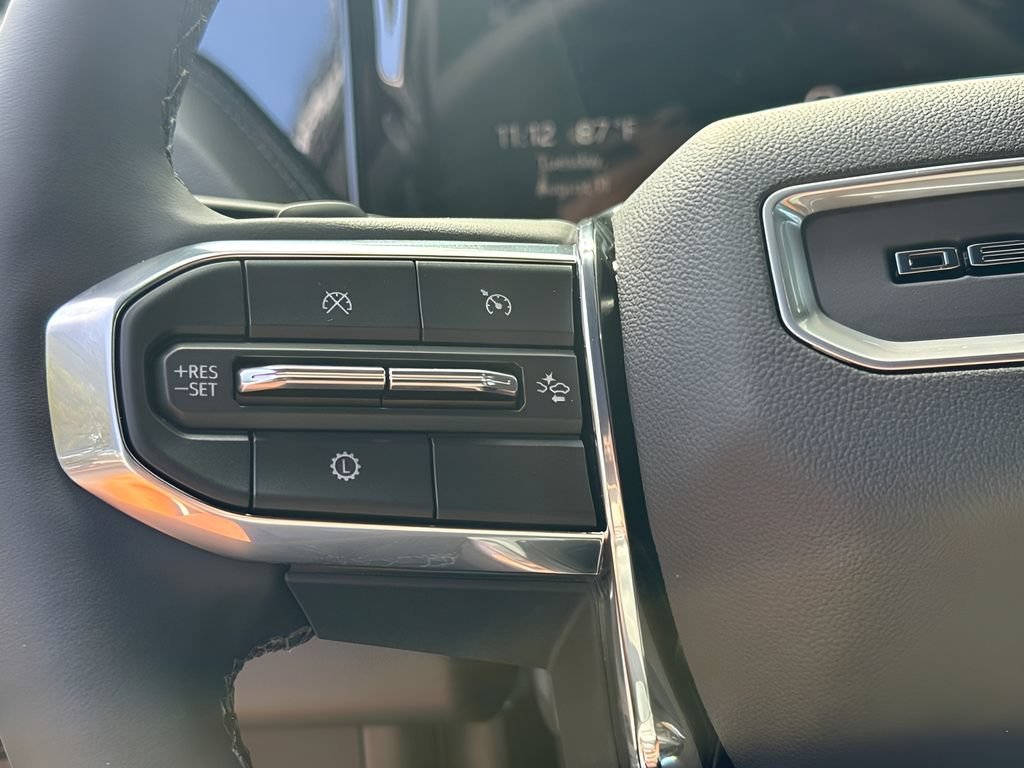 2026 GMC Yukon XL Denali - Photo 13