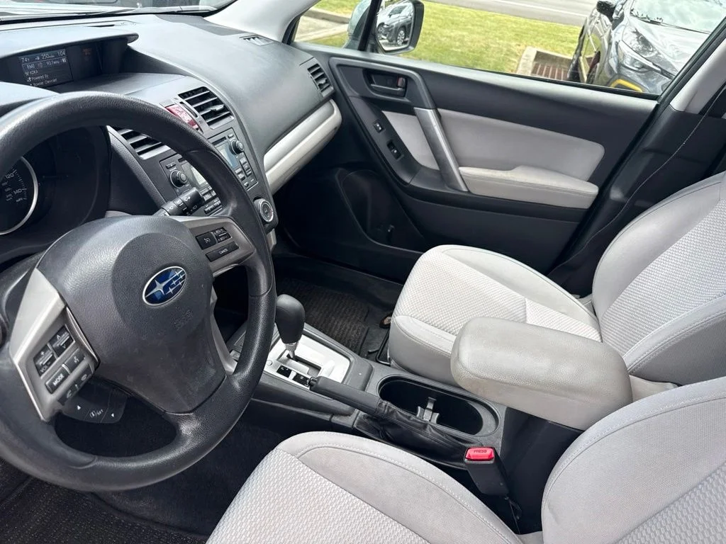 Used 2015 Green Subaru 2.5i Premium image 15