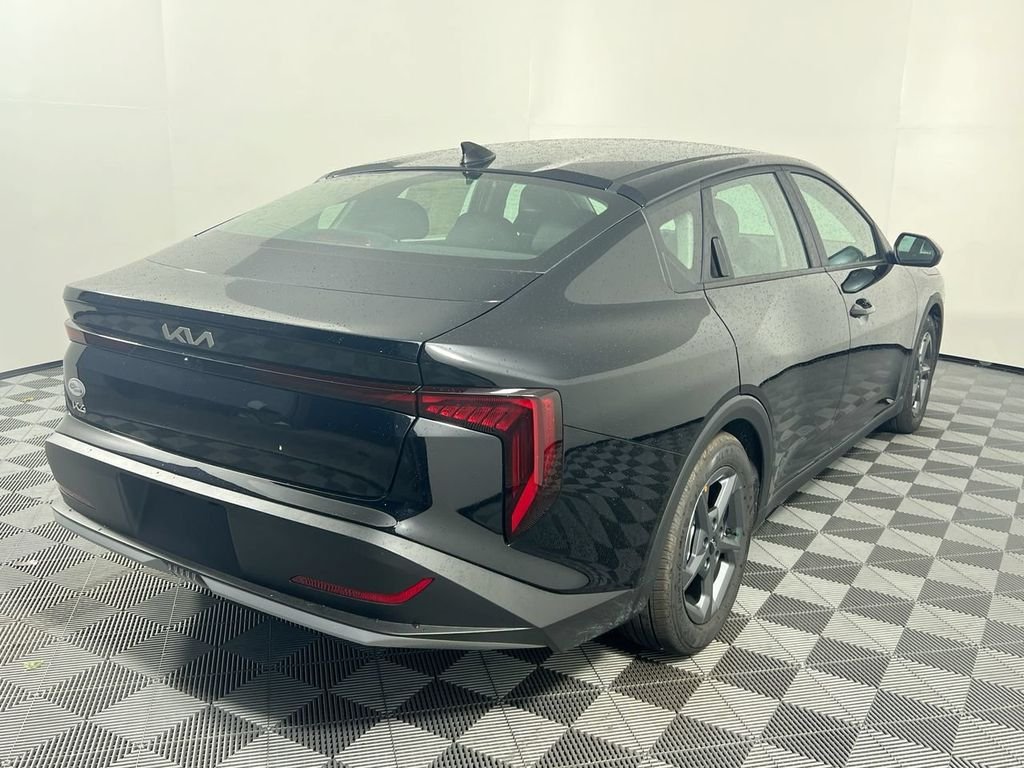New 2026 Aurora Black Pearl Kia LXS image 3