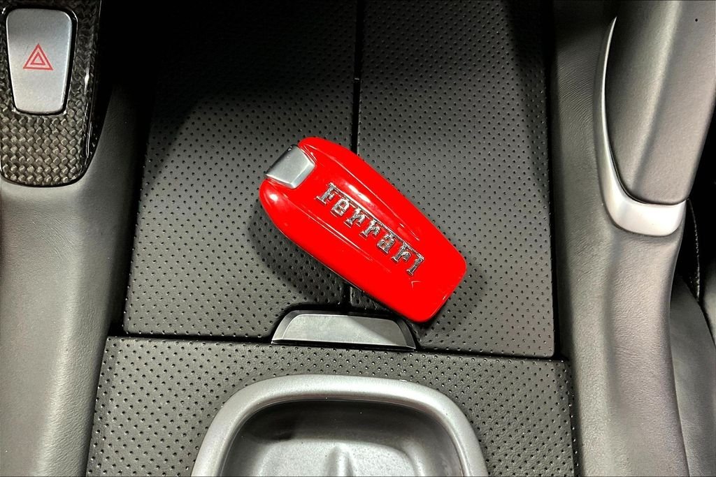 Used 2018 Black Ferrari V12 image 33