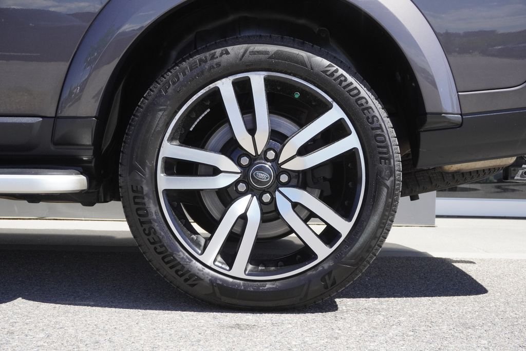Used 2016 Gray Land Rover HSE image 33
