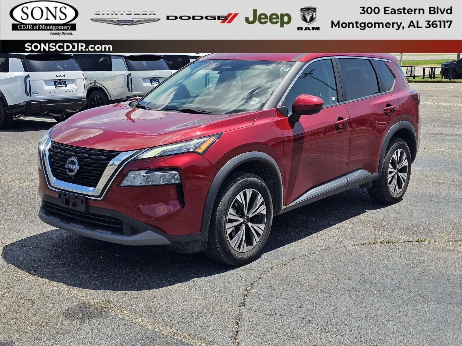 Used 2023 Scarlet Ember Tintcoat Nissan SV image 1