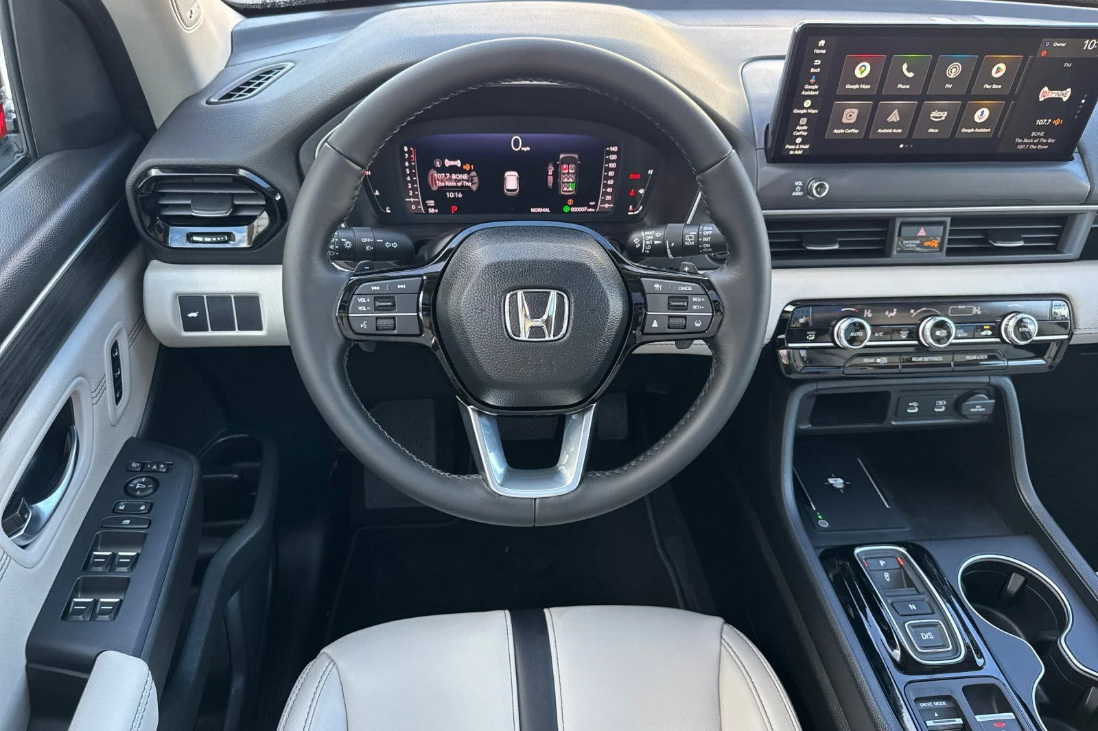 New 2026 Platinum White Pearl Honda AWD Touring image 15