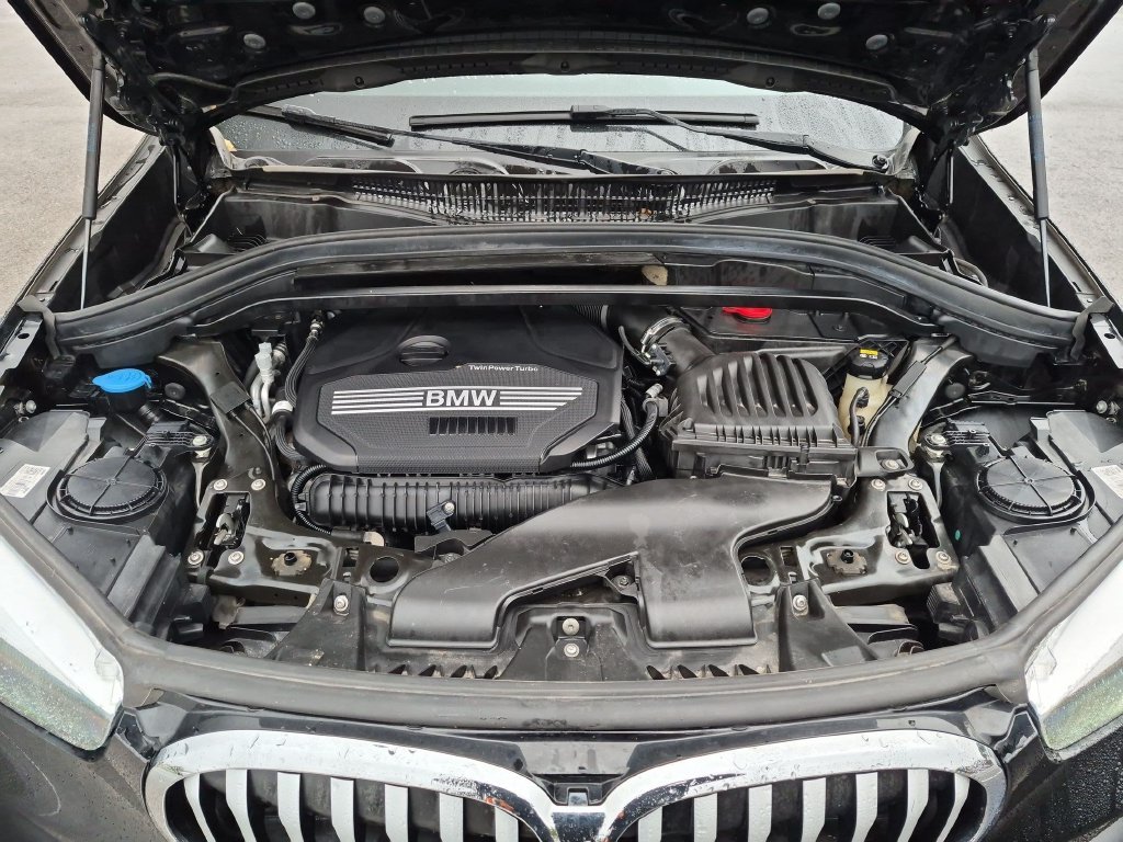 Used 2022 Black BMW xDrive28i image 34