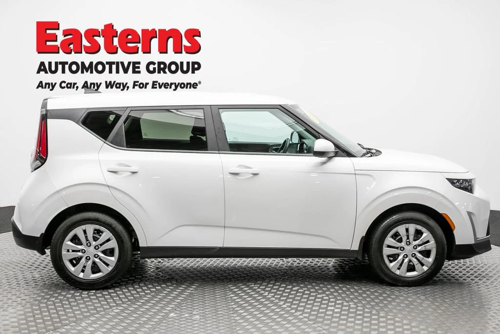 Used 2023 White Kia LX image 4