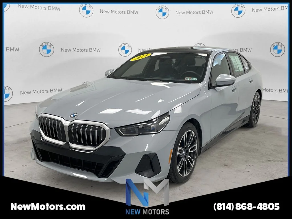 Used 2024 Gray Metallic BMW 540i xDrive image 1