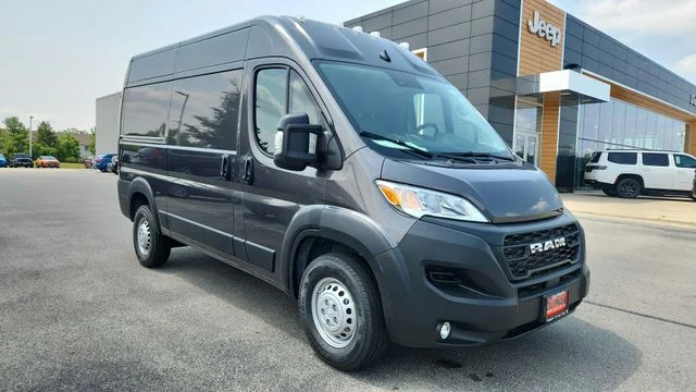 2026 RAM ProMaster Cargo Van Tradesman