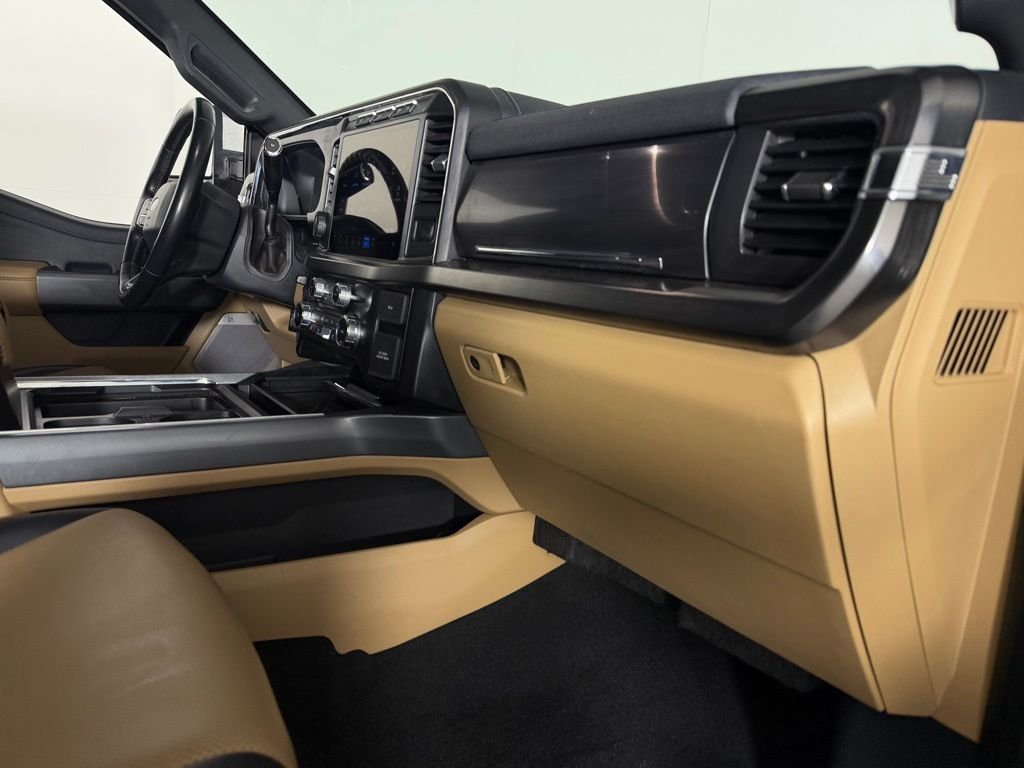 Used 2024 Bronze Metallic Ford Lariat image 32