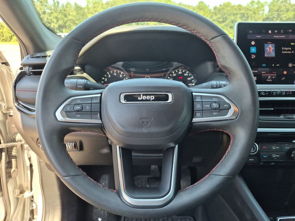 Used 2024 Silver Jeep Trailhawk image 15