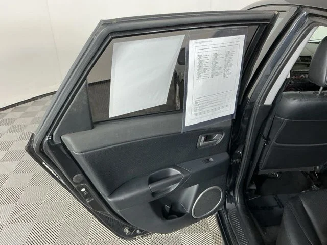 Used 2004 Black Mica Mazda s Base image 22