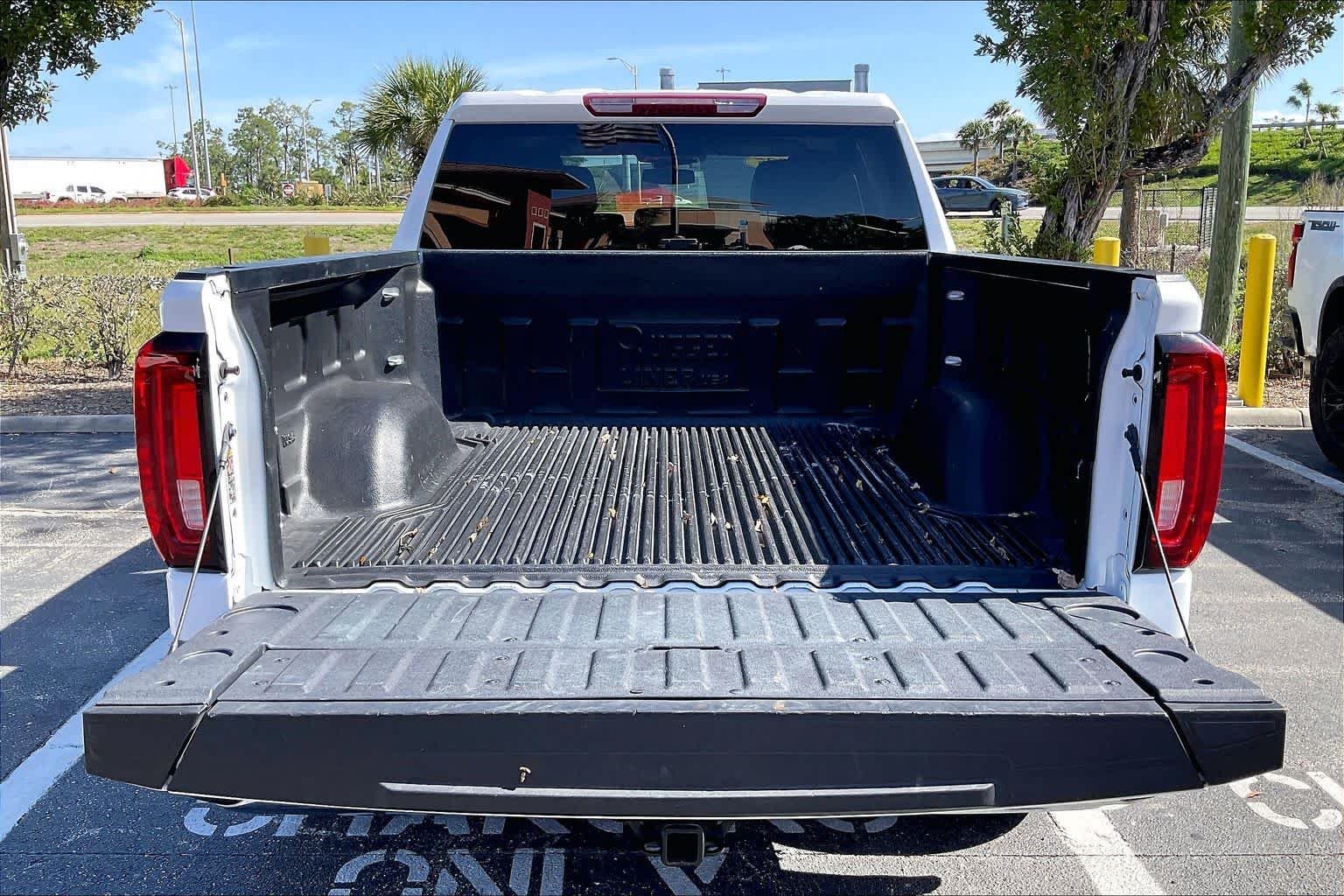 2025 GMC Sierra 1500 SLT - Photo 34