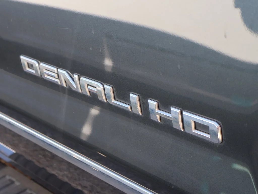 Used 2018 Gray GMC Denali image 22