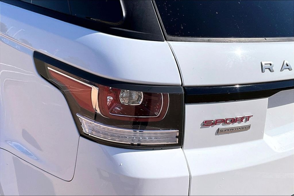 Used 2016 White Land Rover 5.0L V8 Supercharged image 29