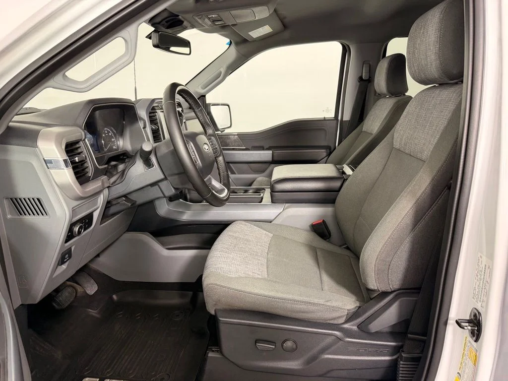 Used 2023 White Ford XLT image 17